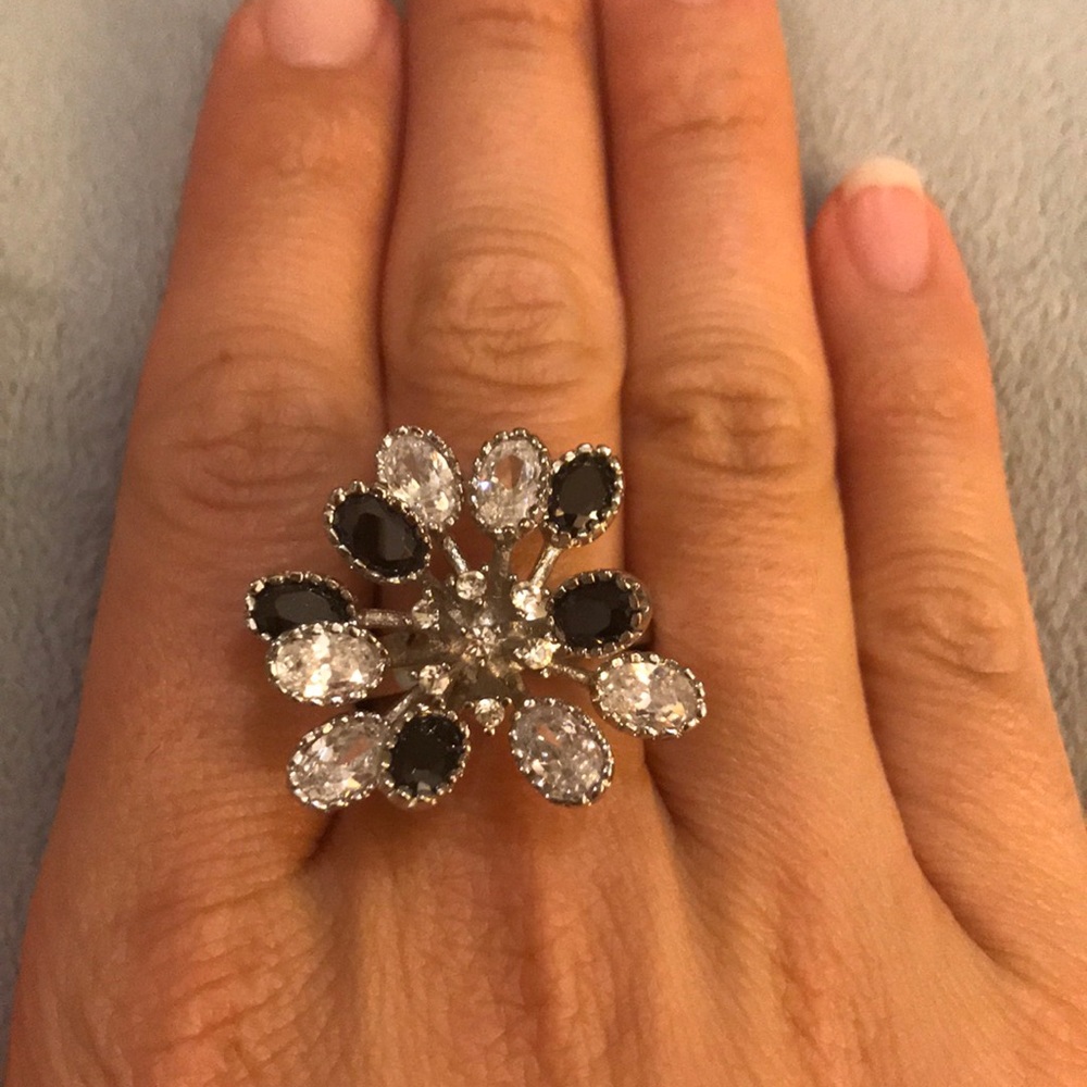 Costume ring